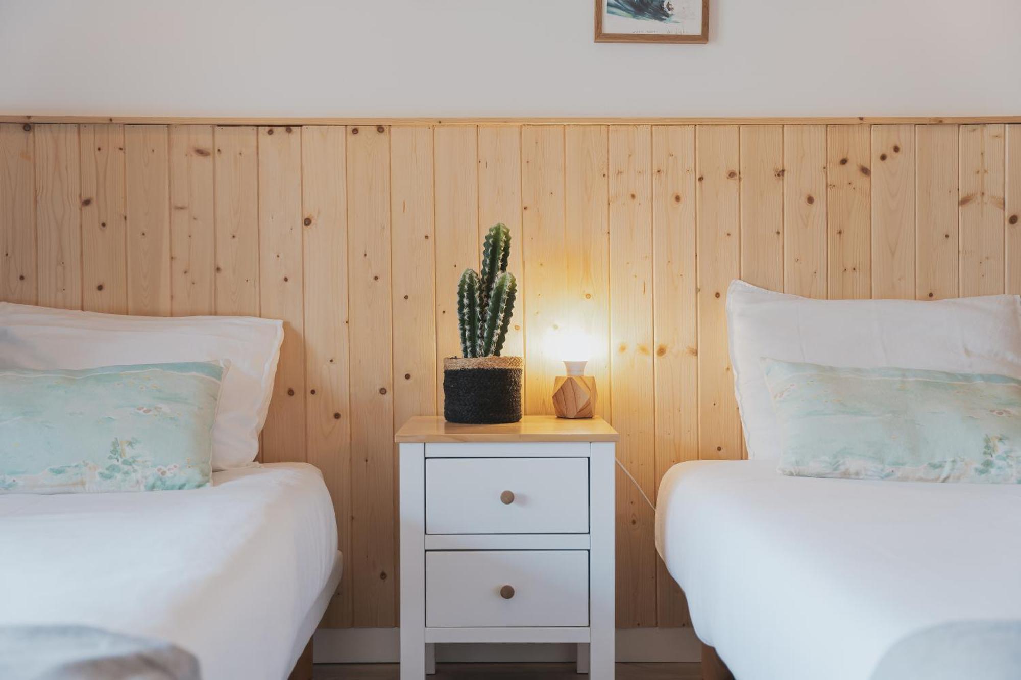Surf Guesthouse - 7Min Walk To The Beach Pataias Eksteriør billede