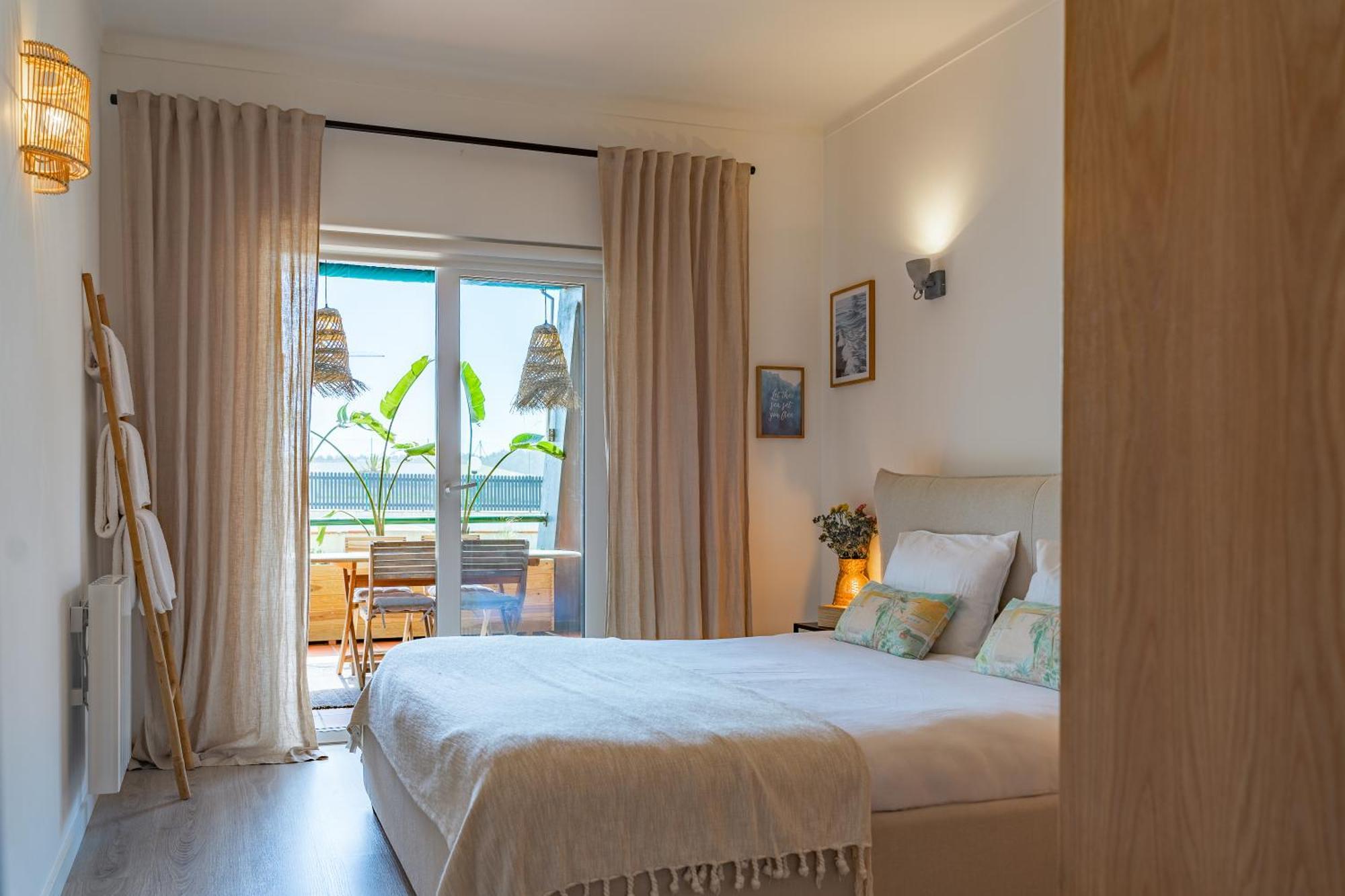 Surf Guesthouse - 7Min Walk To The Beach Pataias Eksteriør billede